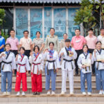 มอบรางวัลการแข่งเทควันโด และ แบดมินตัน