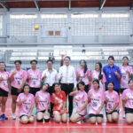 ให้กำลังใจนักวอลเลย์บอลโรงเรียน